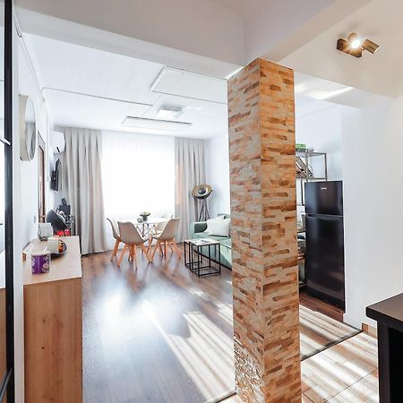 Oradea City Center Apartment Near Aquapark With Jacuzzi & Parking Екстериор снимка