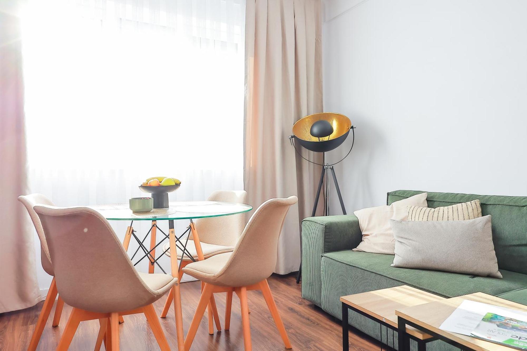 Oradea City Center Apartment Near Aquapark With Jacuzzi & Parking Екстериор снимка